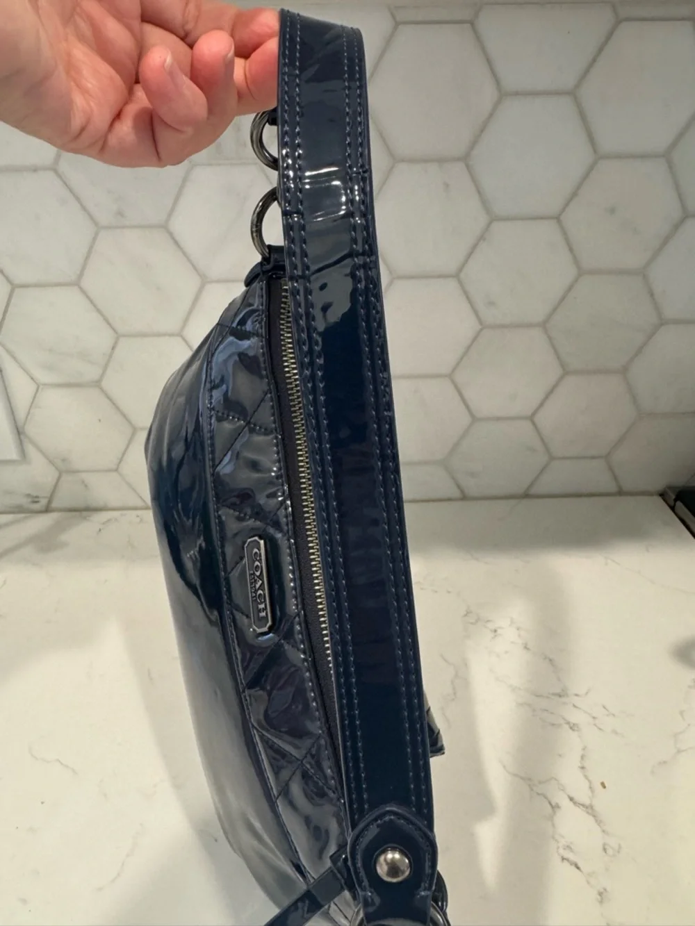 Coach Poppy Liquid Gloss - Picture 12 of 16